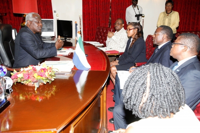 R-L Dr Mufunda, WHO Representative, Dr Sambo, WHO Regional Director for Africa, Madam Kargbo, Minister of Health