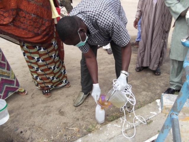 Training in collection of sewage samples for polio environmental surveillance