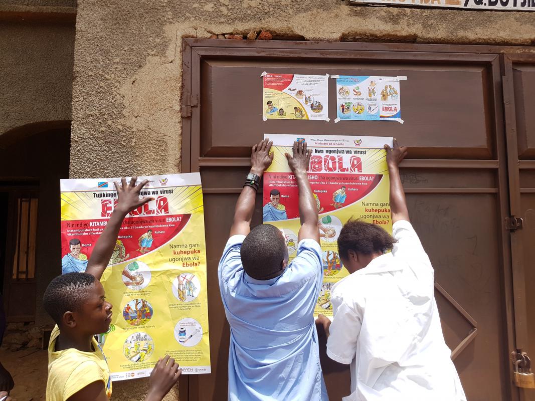 Community engagement and social mobilization with EVD key messages to sensitize people of Butsili area, in Beni - North Kivu - WHO - Eugene Kabambi