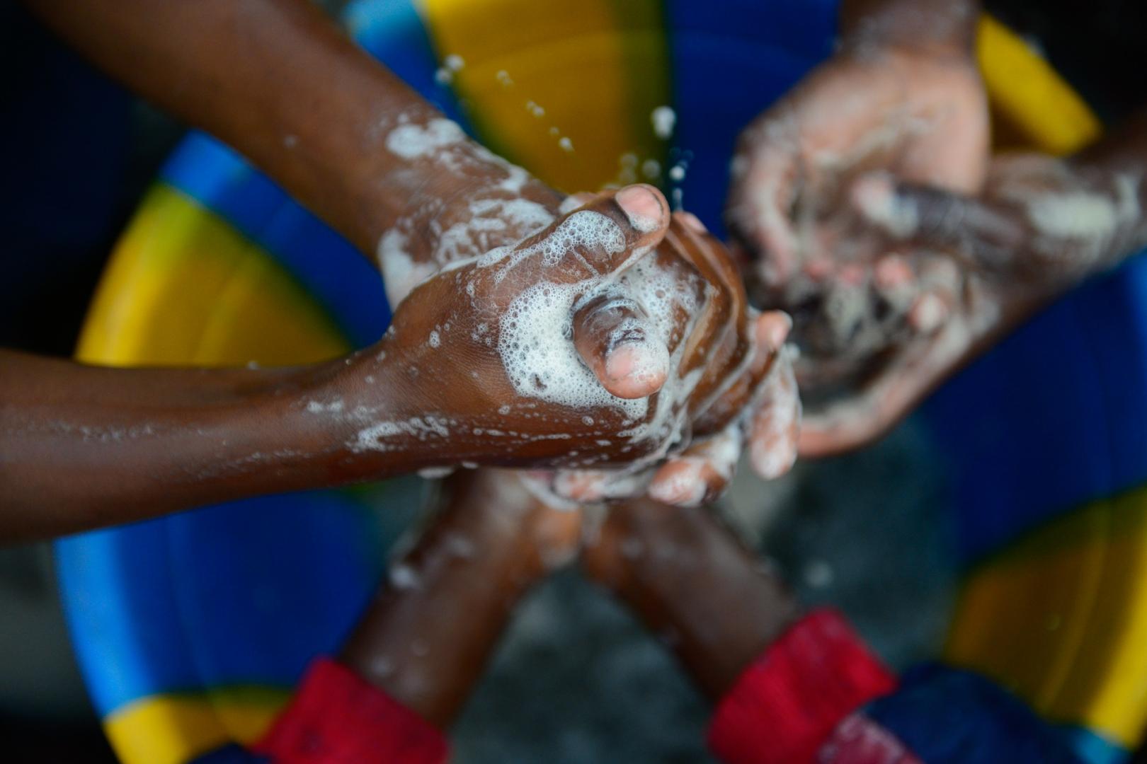 WHO and partners to help the Government boost health facility defences against Ebola in the Democratic Republic of the Congo