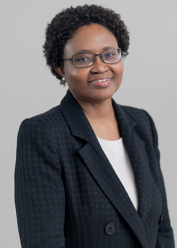 Dr Lindiwe Makubalo