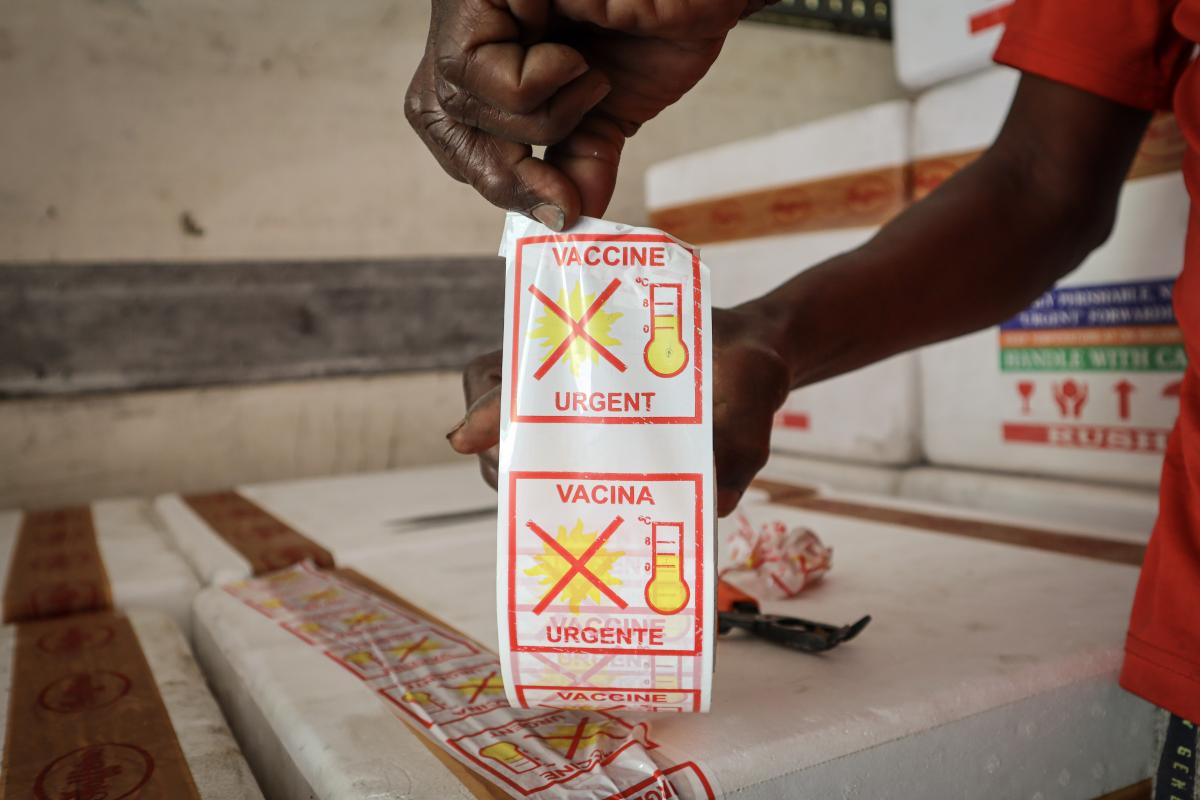 High-quality cold chain protects polio vaccines for Mozambique’s children