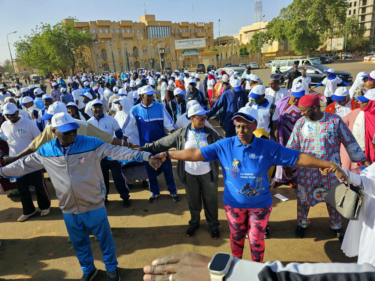 Marche de sensibilisation à la prévention et dépistage précoce du cancer