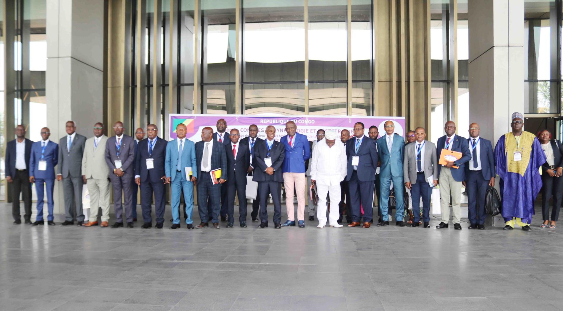 Photo de groupe des particpants au 5ème congrès