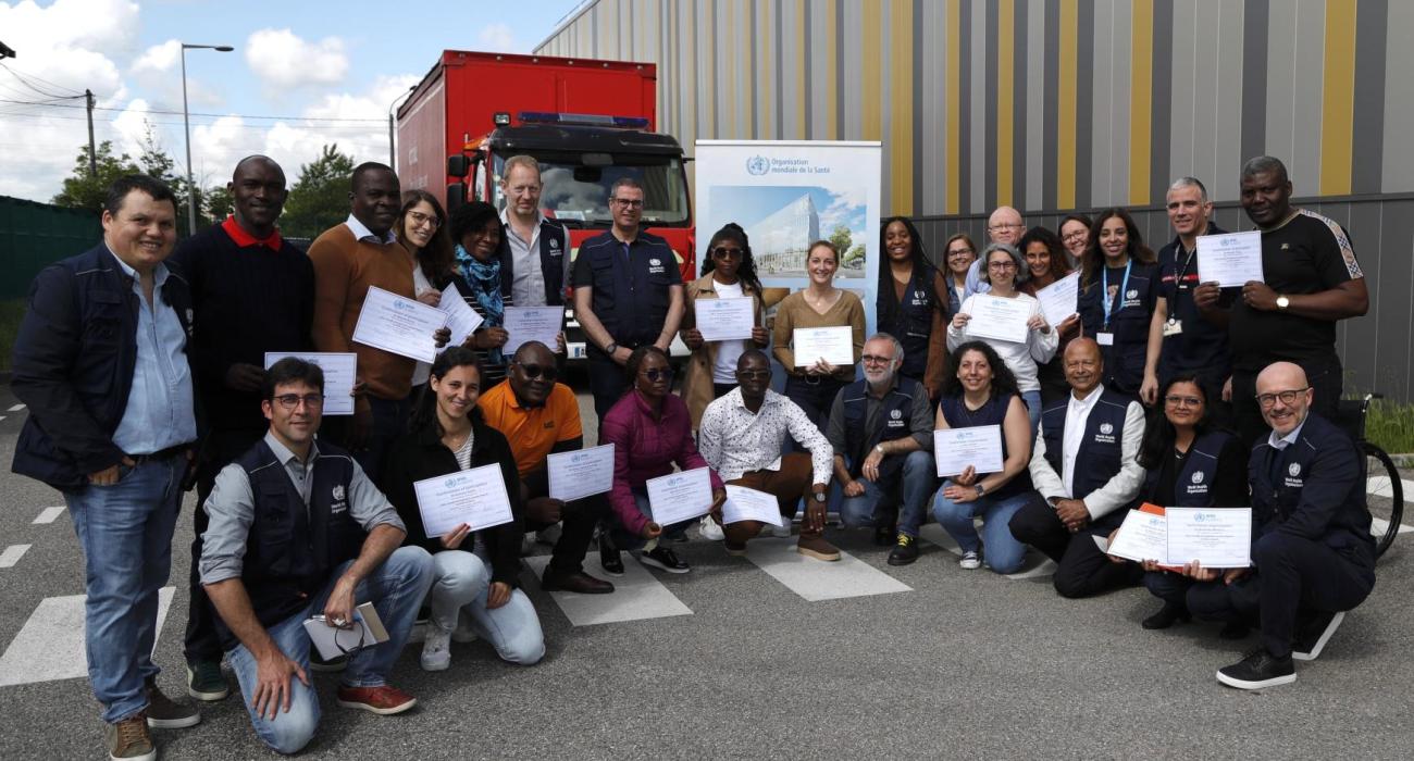 Photo de famille, participants et formateurs, Lyon, France, 15-17 mai 2024