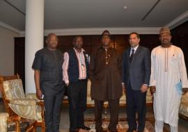 Governor Amaechi (centre), WR, Dr. Vaz (2nd right) and other EOC members at the Rivers Government House