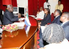 R-L Dr Mufunda, WHO Representative, Dr Sambo, WHO Regional Director for Africa, Madam Kargbo, Minister of Health