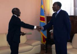 Acceuil du Dr Joseph Cabore, nouveau Représentant de l’OMS en RDC par le Ministre des Affaires Etrangères de la RDC, M. Raymond Tshibanda