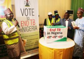 The Honorable Minister casting his "End TB in Nigeria" vote during the Ministerial press briefing to commemorate the World TB Day 2018