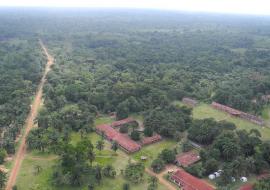 At one-month mark in Ebola outbreak, the focus shifts to remote areas