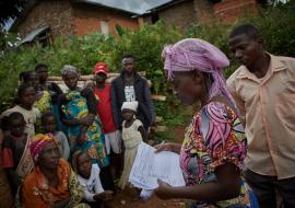 Gagner la confiance de la communauté dans la lutte contre Ebola