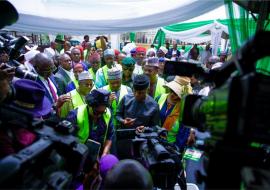 Symbolic administration of the oral polio vaccine by Vice President Prof Yemi Osinbajo.jpg