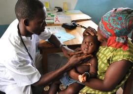 Assistance to a child in one of the health units