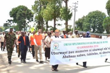 Walk to Musanze stadium by participants of World Mental Health Day 2014