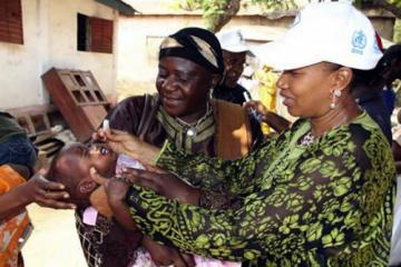 Vaccination d'un enfant à domicile