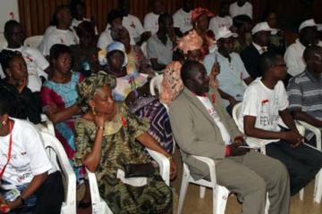 Des participants très attentifs de part et d’autre dans la salle