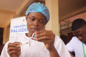 Cameroon kicks off malaria vaccine rolls out