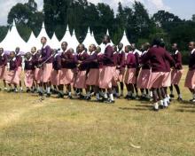 07 school children entertain guests present at the commemoration event