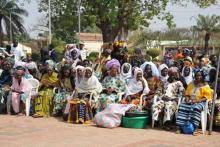 03 la population de bobo a fait le dplacement pour couter les messages de sensibilisation