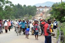 Mpondwe border point at the Uganda-DRC border. Mpondwe receives over 5000 people on normal days and over 20,000 people on market days