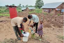 A vaccinator at Ukende IDP camp, Ogoja LGA, Cross River State.jpg