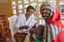 Séance de vaccination dans un centre de santé de Bujumbura