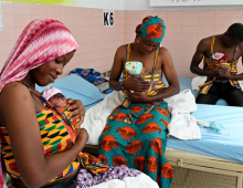 Mamans dans une unité mère-kangourou de l'Unicef