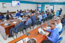 Le personnel du bureau OMS pendant la session d'information sur l'autisme