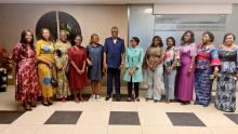 Photo de groupe avec le ministre de la Santé de la RDC, Dr Samuel Roger Kamba, la Directrice régionale, Dre Moeti, et les membres du secrétariat technique du Forum national sur le cancer du col de l’utérus, à Kinshasa. OMS/Eugene Kabambi