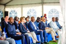 Une vue partielle de l'assistance lors de l'inauguration du centre de référence de Kinshasa, avec un pavillon dédié à la prise en charge des cas sévères de mpox et des maladies infectieuses 