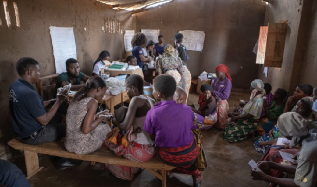 The Maluwa camp health outreach clinic also provides medicine.