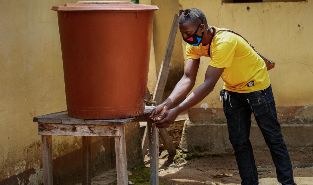 Curbing Ebola outbreak in Guinea